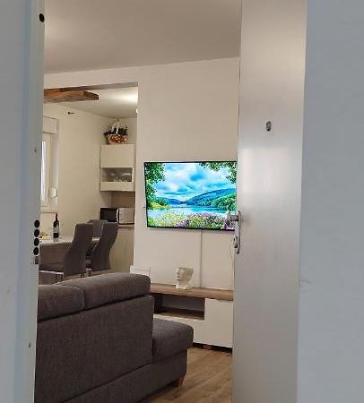 Apartment Ma Mi Trogir Bagian luar foto