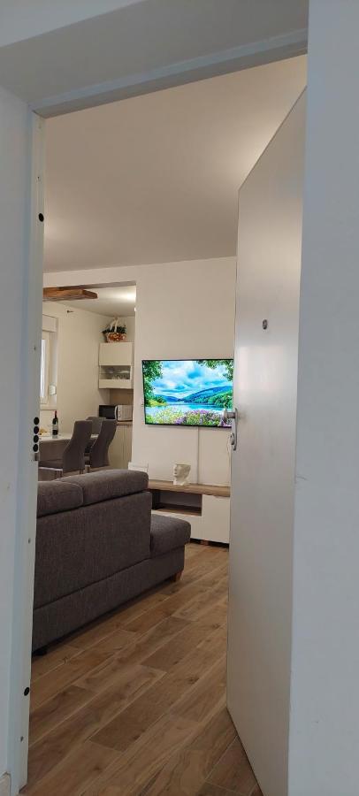 Apartment Ma Mi Trogir Bagian luar foto