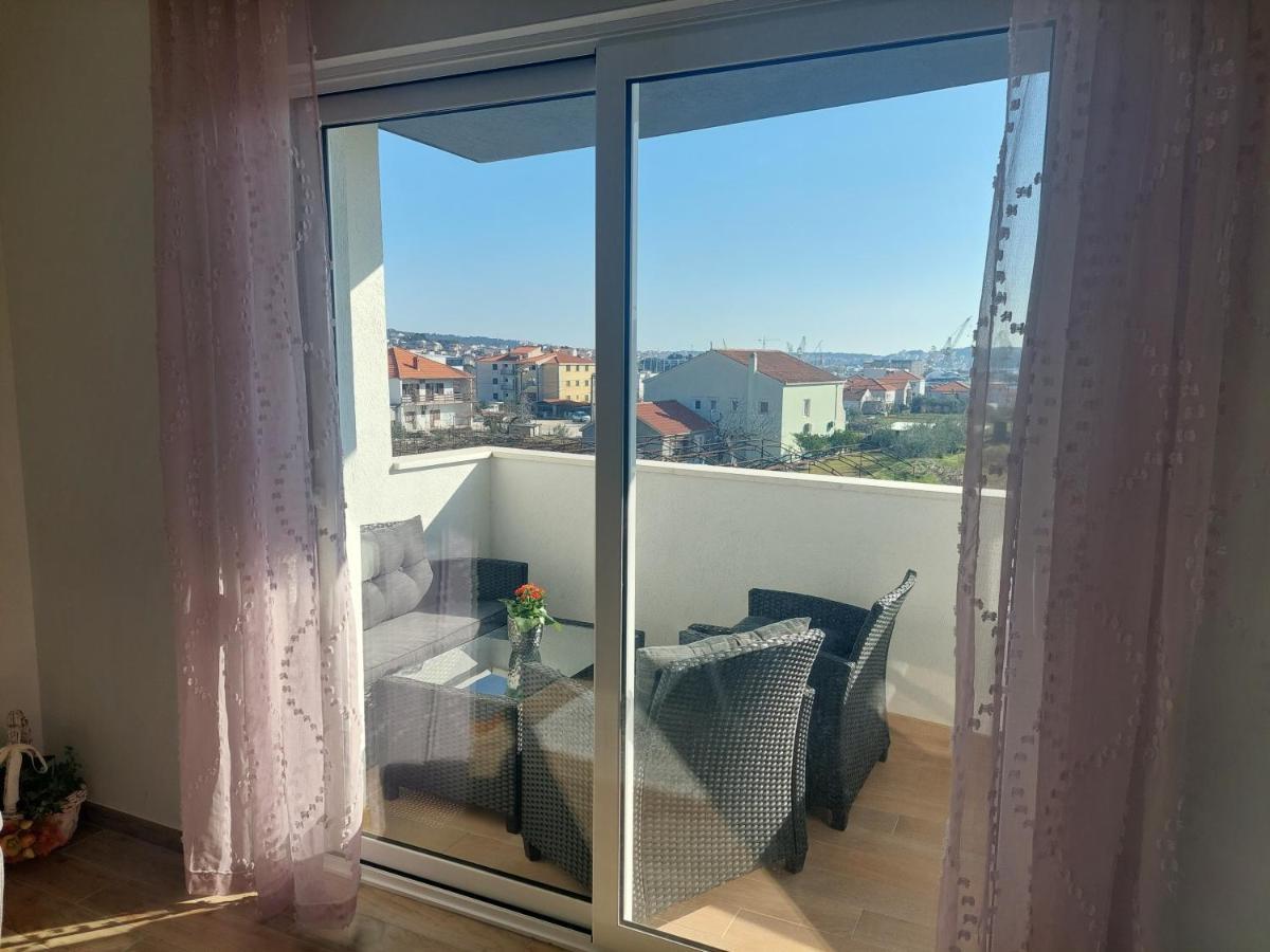 Apartment Ma Mi Trogir Bagian luar foto